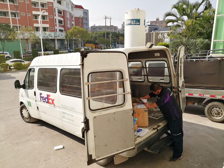 TOB-CP60 và các vật liệu khác được vận chuyển bởi FedEx
